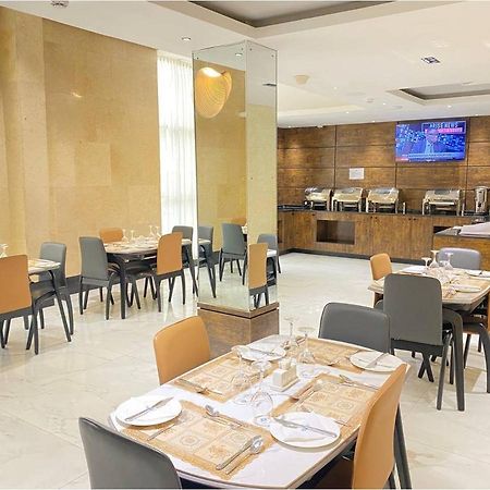 Gravity Hotels By Ace Owerri Buitenkant foto