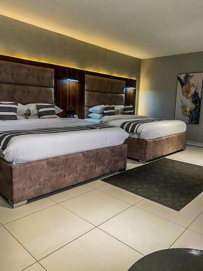 Gravity Hotels By Ace Owerri Buitenkant foto